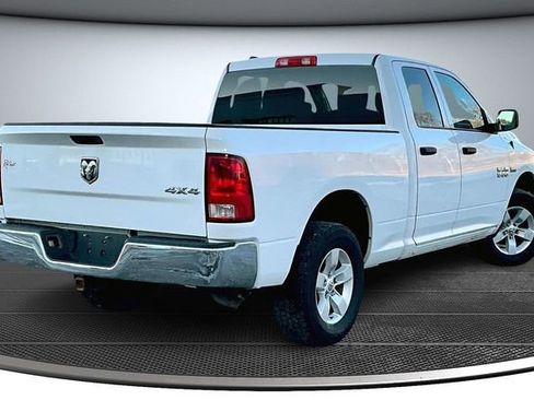 Used 2017 RAM 1500 ST w/ SXT Appearance Group image 6