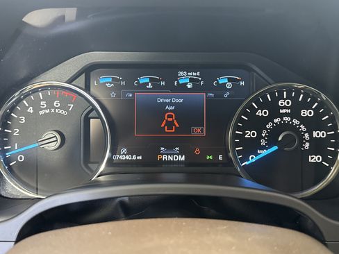 Certified 2018 Ford F150 Lariat w/ Equipment Group 502A Luxury AWD/4WD image 30