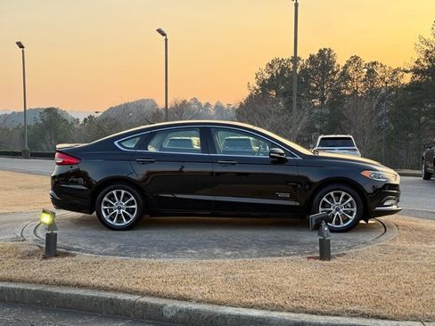 Used 2017 Ford Fusion Energi Platinum image 8