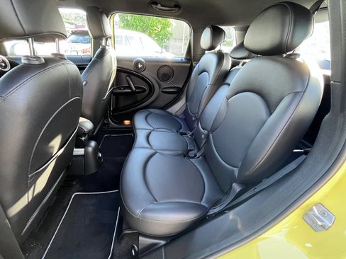 Used 2012 MINI Cooper Countryman FWD image 13