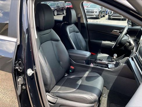 Used 2023 Kia Sportage EX AWD/4WD image 7
