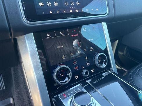Used 2018 Land Rover Range Rover image 20