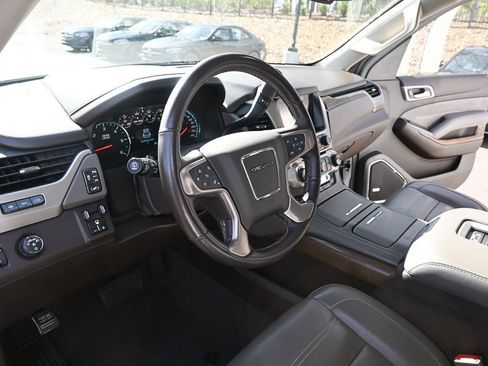 Used 2019 GMC Yukon Denali w/ Open Road Package image 6