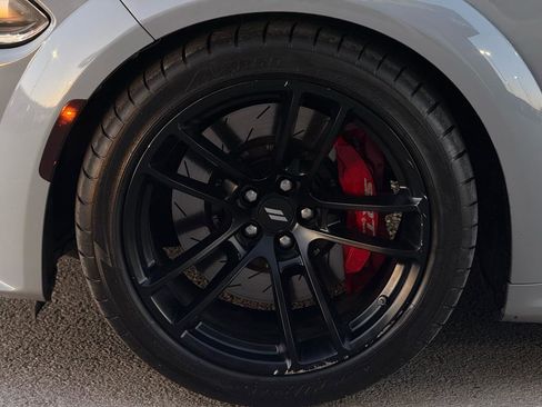 Used 2022 Dodge Charger Scat Pack RWD image 10