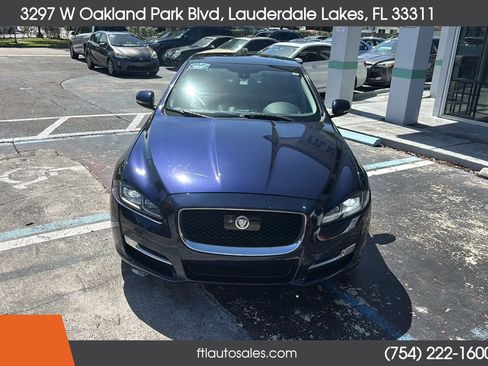 Used 2016 Jaguar XJ AWD/4WD image 4
