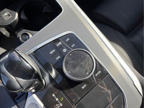 Used 2021 BMW X5 xDrive40i w/ Premium Package image 39