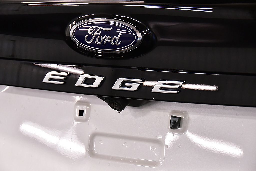 Used 2023 Ford Edge SEL w/ Convenience Package AWD/4WD image 10