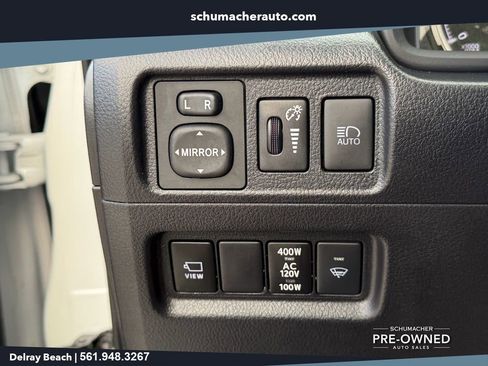 Used 2024 Toyota 4Runner Limited AWD/4WD image 26