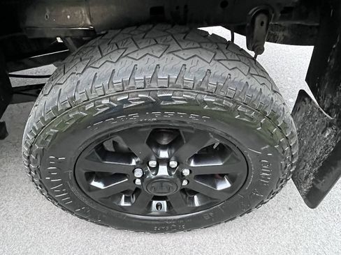 Used 2021 RAM 2500 Big Horn w/ Level B Equipment Group AWD/4WD image 18