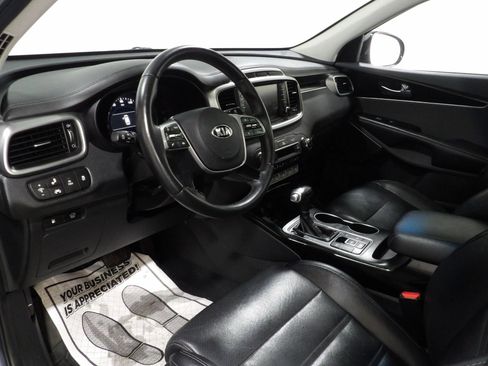 Used 2019 Kia Sorento SX w/ SX Touring Package FWD image 11