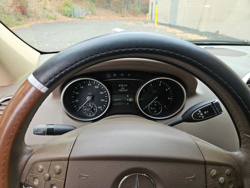 Used 2007 Mercedes-Benz ML 500 4MATIC image 10