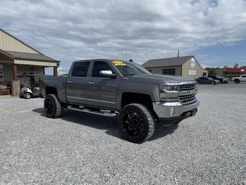 Used 2017 Chevrolet Silverado 1500 LTZ w/ Sport Package AWD/4WD image 2