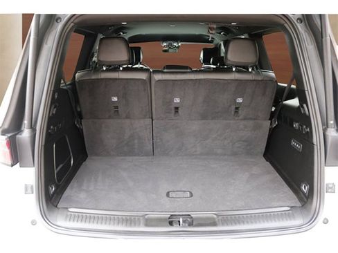 Used 2022 Jeep Wagoneer Series III w/ Flexible Seating Group image 16