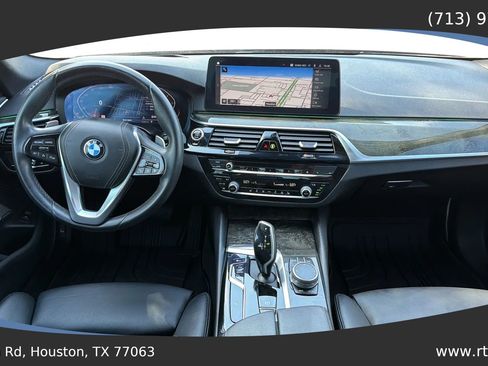 Used 2022 BMW 530i w/ Premium Package RWD image 38