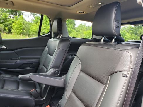 Used 2019 GMC Acadia SLT w/ Black Edition AWD/4WD image 46