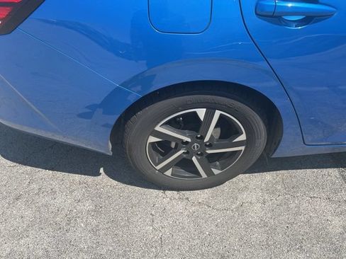 Used 2024 Nissan Sentra SV FWD image 14