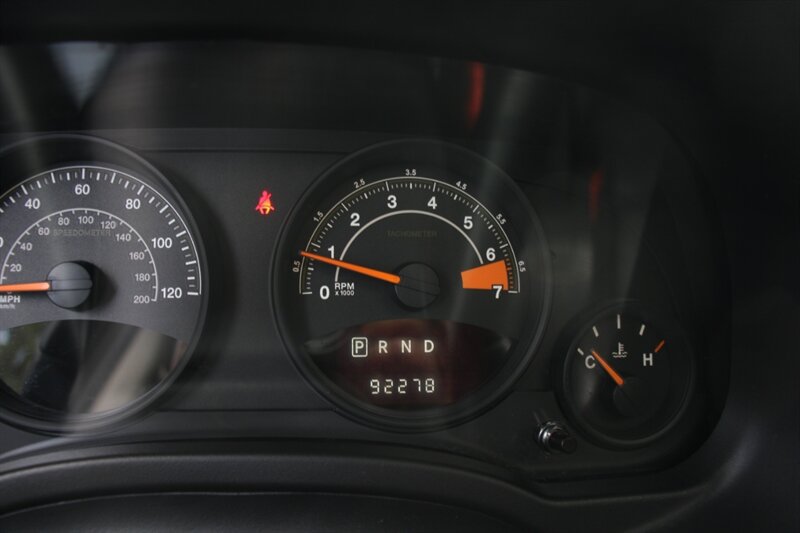 Used 2015 Jeep Patriot High Altitude AWD/4WD image 7