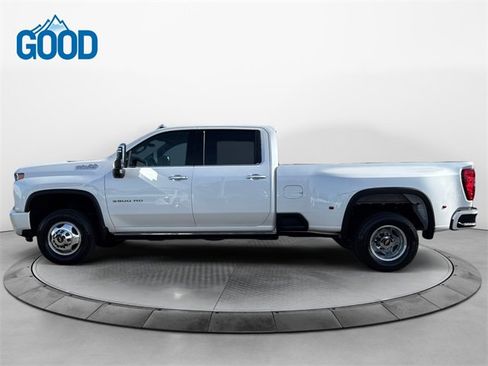 Used 2022 Chevrolet Silverado 3500 High Country image 2