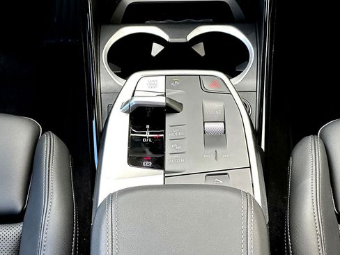 Certified 2025 BMW X2 xDrive28i image 30