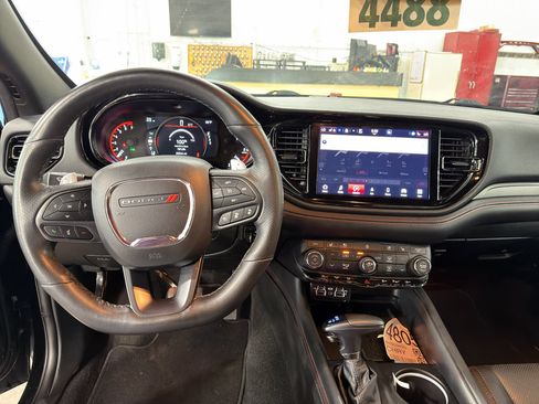Used 2025 Dodge Durango GT AWD/4WD image 8