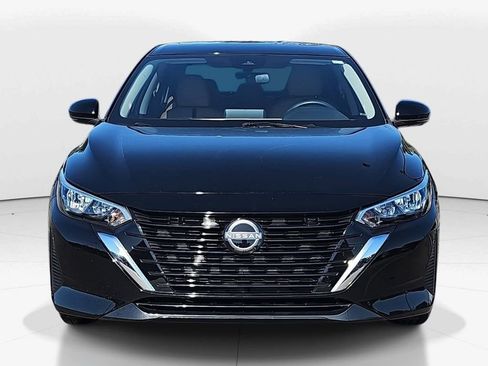 Used 2024 Nissan Sentra SV w/ SV Premium Package image 11