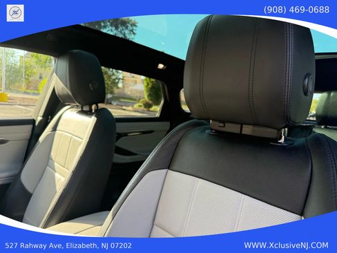 Used 2020 Land Rover Range Rover Evoque R-Dynamic S image 9