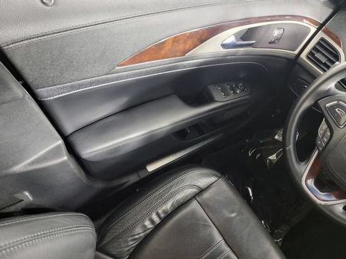 Used 2017 Lincoln MKZ Reserve w/ Climate Package FWD image 30