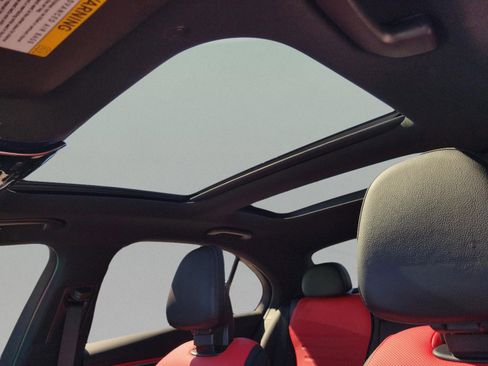 Used 2023 Mercedes-Benz C 43 AMG 4MATIC Sedan image 34