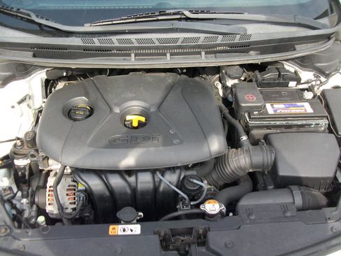 Used 2016 Kia Forte EX image 16