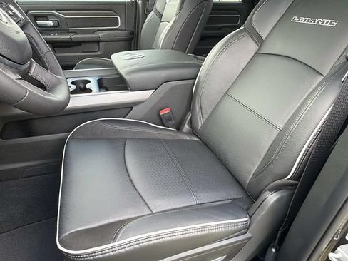New 2026 RAM 2500 Laramie AWD/4WD image 25