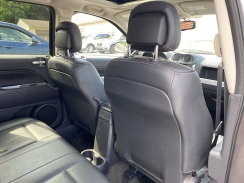 Used 2016 Jeep Compass High Altitude AWD/4WD image 19