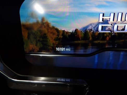 Used 2024 Chevrolet Silverado 2500 High Country image 16