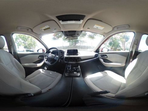 Used 2025 Nissan Rogue SV FWD image 44