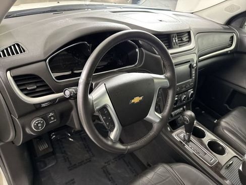 Used 2015 Chevrolet Traverse LTZ image 25