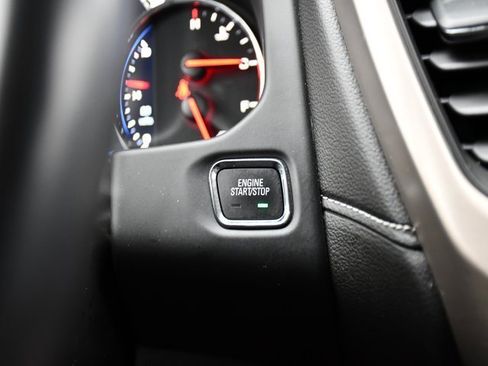 Used 2022 GMC Acadia Denali w/ Denali Ultimate Package image 16