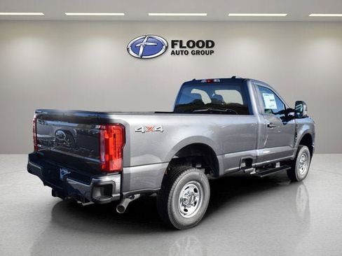 New 2026 Ford F250 XL w/ XL Chrome Package image 2