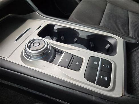 Certified 2022 Ford Explorer XLT RWD image 14