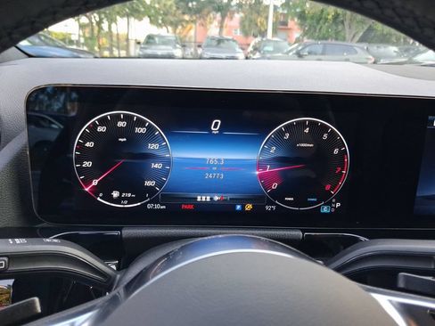 Used 2025 Mercedes-Benz GLA 250 4MATIC w/ Winter Package image 20