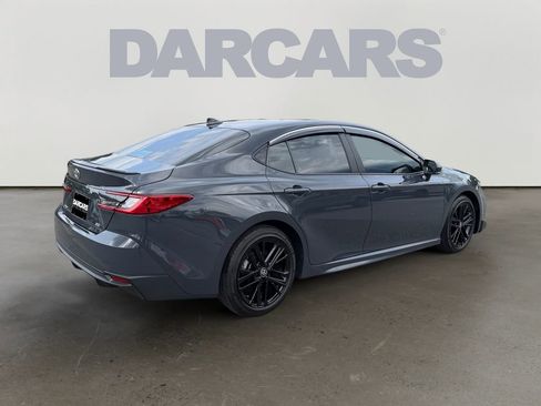 Used 2025 Toyota Camry SE FWD image 7