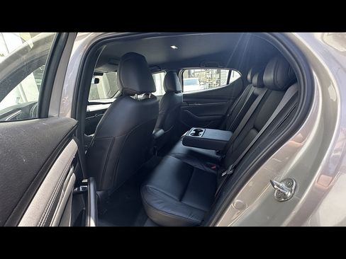 Used 2024 MAZDA MAZDA3 s FWD image 5