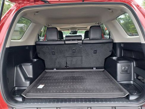 Used 2024 Toyota 4Runner TRD Off-Road Premium image 31