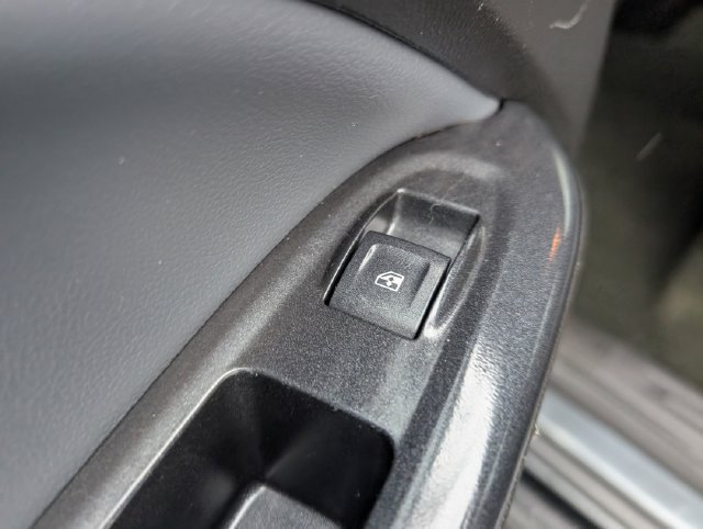 Used 2016 Chevrolet Colorado Z71 AWD/4WD image 14
