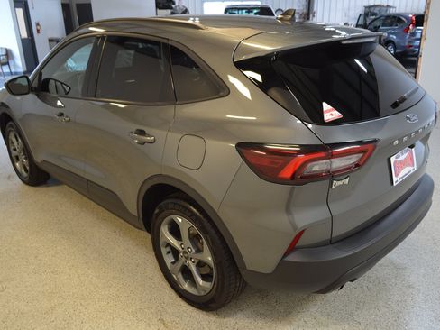 Used 2025 Ford Escape ST-Line Select AWD/4WD image 5
