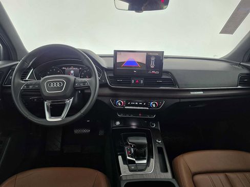 Used 2023 Audi Q5 2.0T Premium w/ Convenience Package AWD/4WD image 18