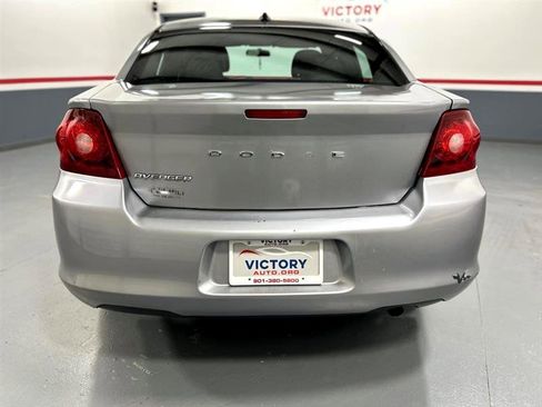 Used 2013 Dodge Avenger SE image 6