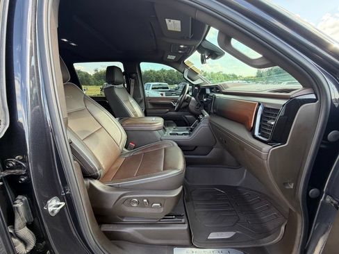 Used 2024 GMC Sierra 2500 Denali w/ Denali Reserve Package AWD/4WD image 13