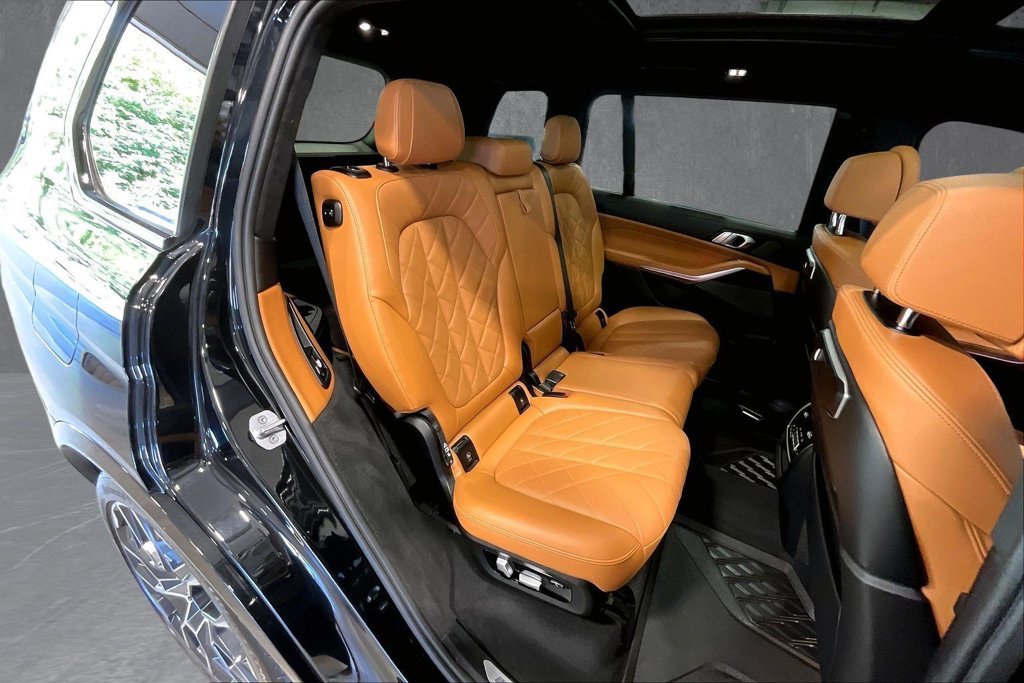 Used 2023 BMW X7 xDrive40i w/ Executive Package AWD/4WD image 26