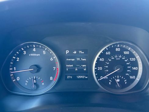 Used 2018 Hyundai Elantra GT FWD image 30