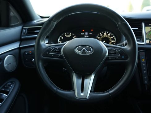 Used 2024 INFINITI QX55 Essential w/ Accent Package image 9