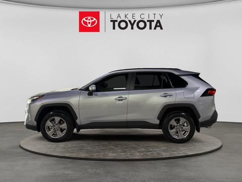 Used 2025 Toyota RAV4 XLE FWD image 3